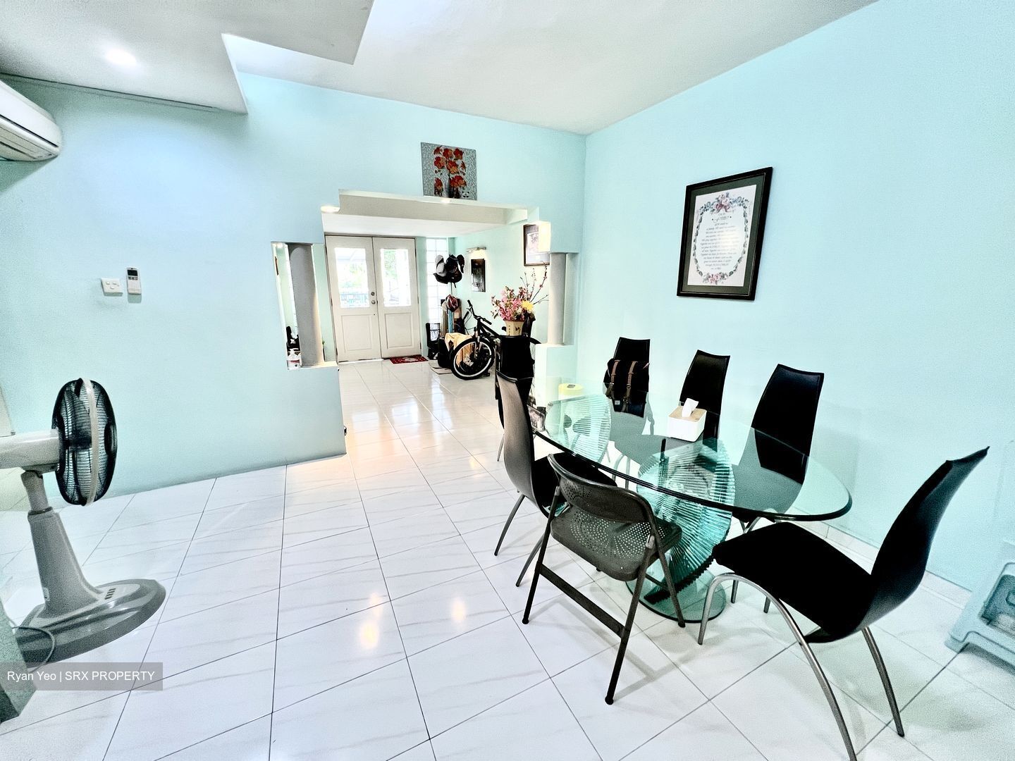 Hong Leong Garden (D5), Terrace #403518941